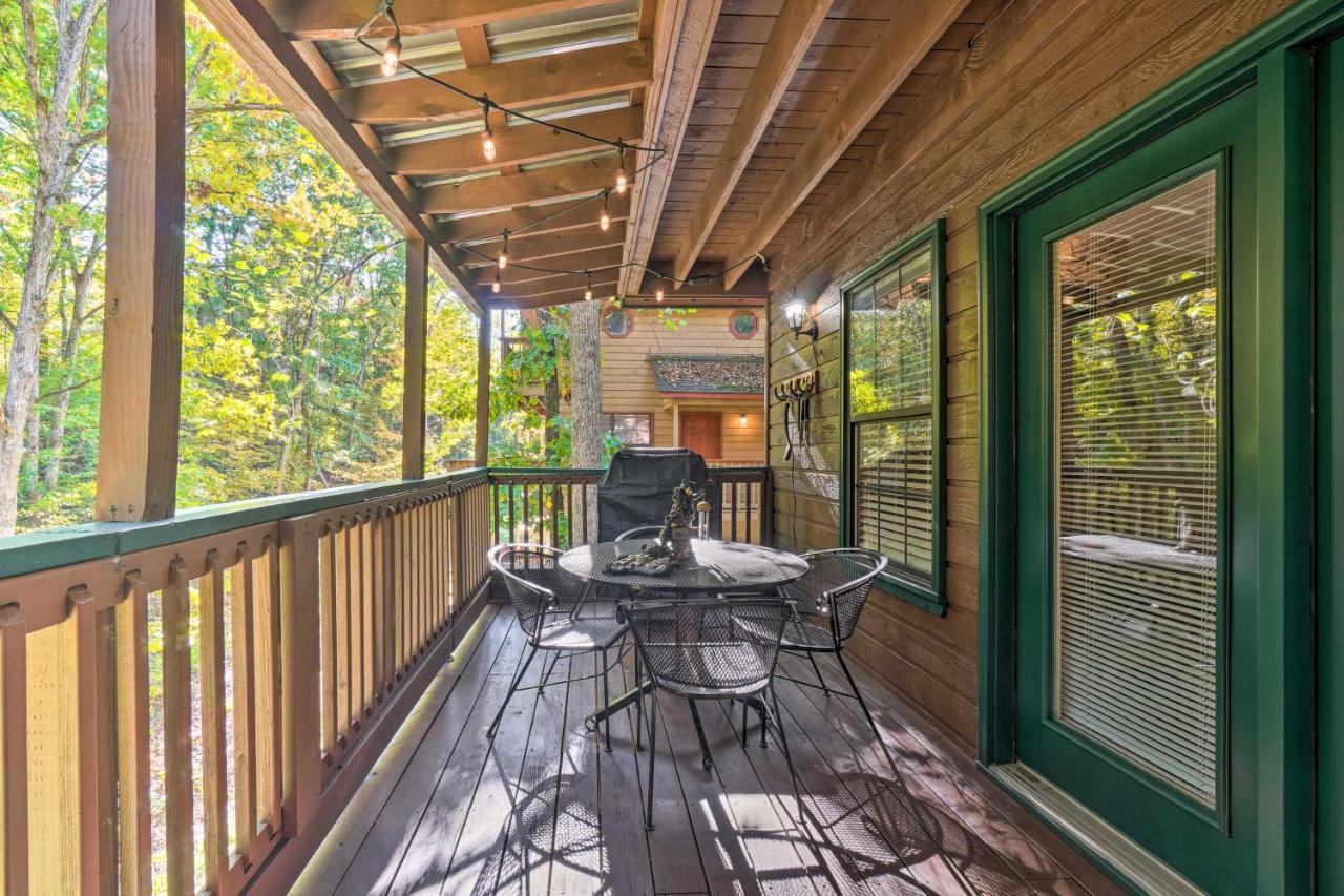 Picturesque Pigeon Forge Cabin With Mountain Views Exterior photo