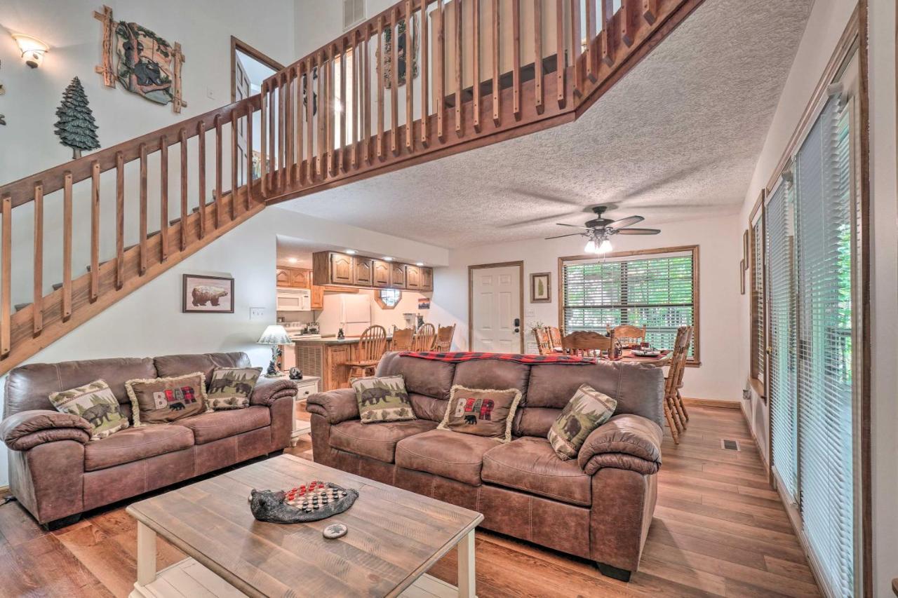 Picturesque Pigeon Forge Cabin With Mountain Views Exterior photo