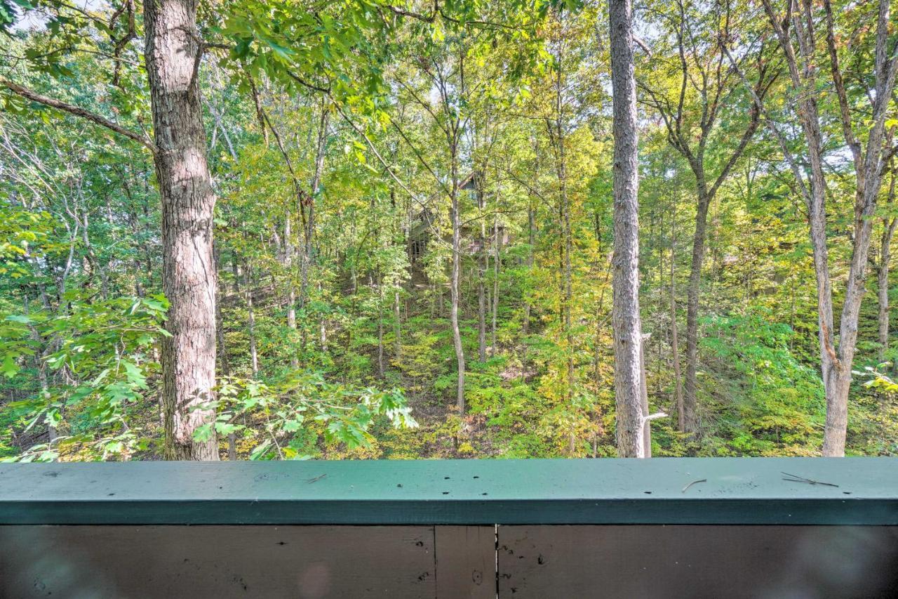 Picturesque Pigeon Forge Cabin With Mountain Views Exterior photo